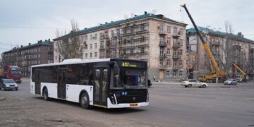 Транспортна блокада в окупованих містах: як виїхати з ізоляції та скільки це коштує