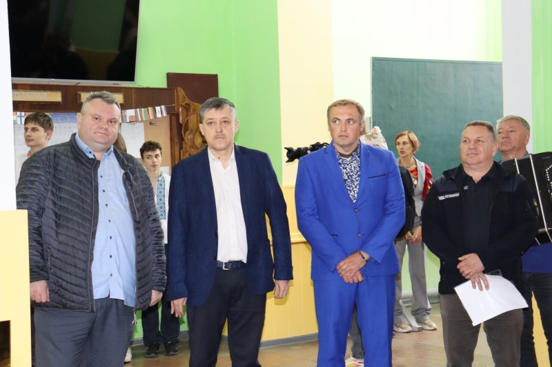 У Полтаві відкрили меморіальну дошку на честь діяча УНР, інженера-залізничника Юрія Колларда