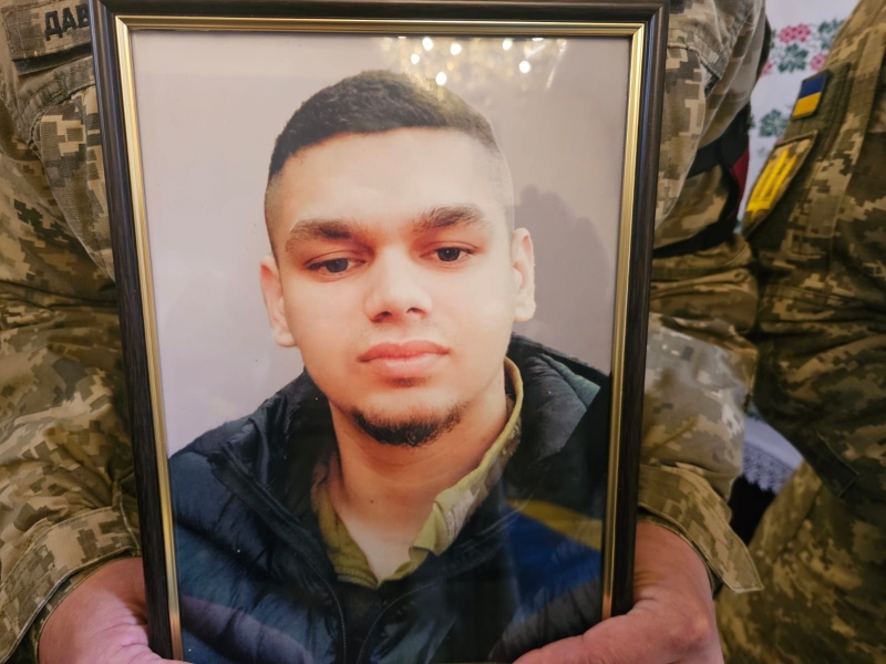 У Полтавській громаді попрощались із трьома загиблими захисниками України