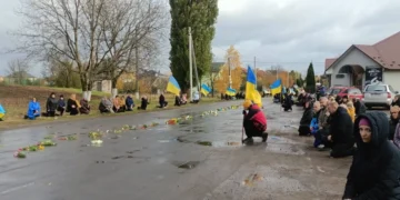 У селі Лище провели в останню путь Сергія Кухарчука, якого чотири місяці вважали зниклим безвісти