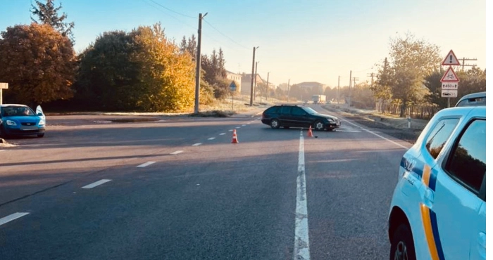 У селі Забороль зіткнулися Mercedes і Mazda