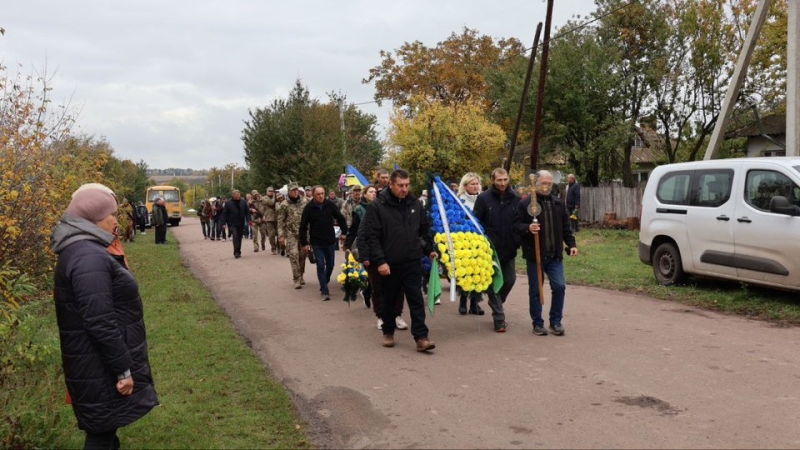 У Великосорочинській громаді провели в останню путь загиблого Захисника України