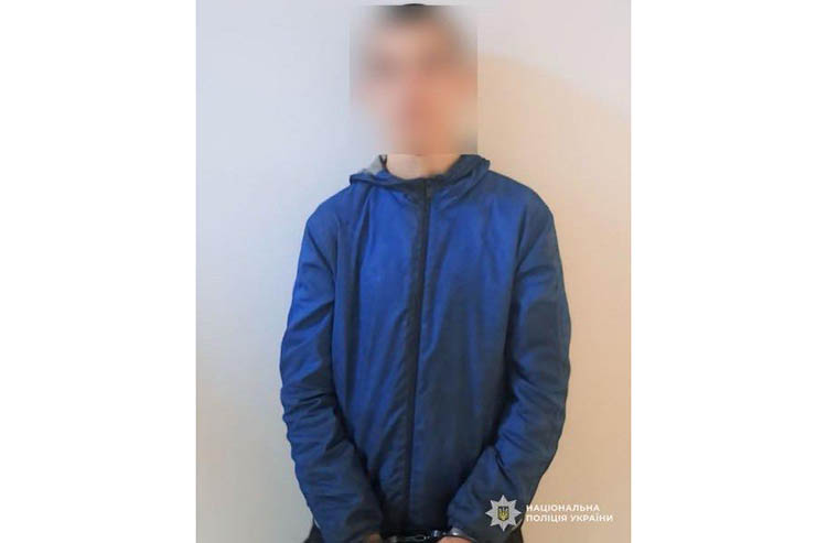 В Дніпрі 19-річний юнак вбив літнього чоловіка