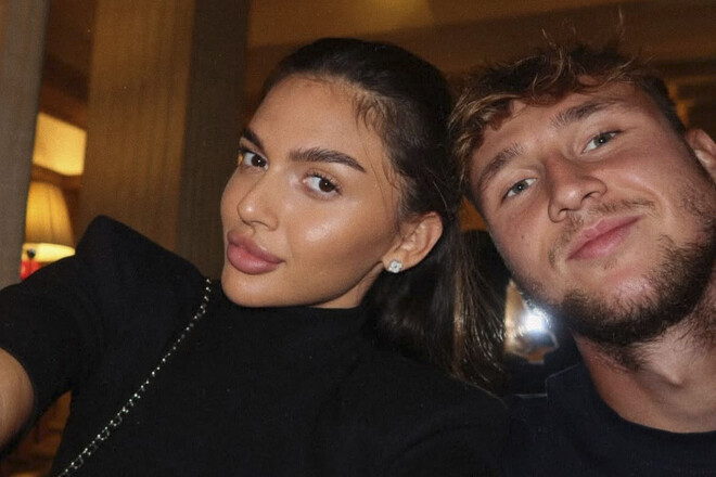 ВІДЕО. Дівчина Ваната зняла його гол з трибун. Його натхнення