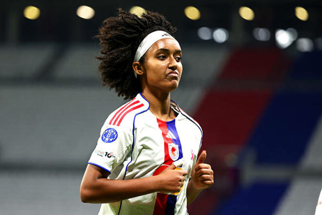 ВІДЕО. Розкішний гол з центру поля у жіночій Лізі чемпіонів