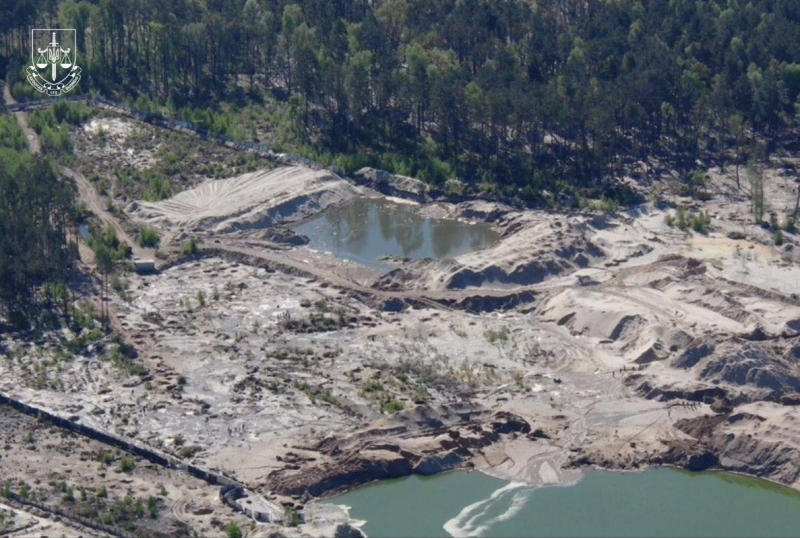 Викрили посадовця Держгеонадр: посприяв, щоб на Рівненщині незаконно намили 5 тонн бурштину