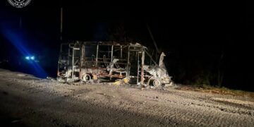 Внаслідок удару росіян по маршрутці на Сумщині загинув чоловік, кількість поранених зросла до 13