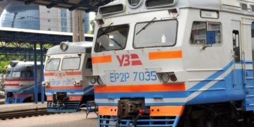 “З безпекових міркувань”: у трьох областях України скасували частину приміських поїздів