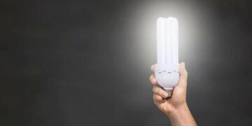 У Запоріжжяобленерго розповіли про графіки відключення світла на 6 листопада