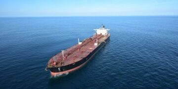 Санкції в дії: Росія накопичила мільйони барелів нерозпроданої нафти