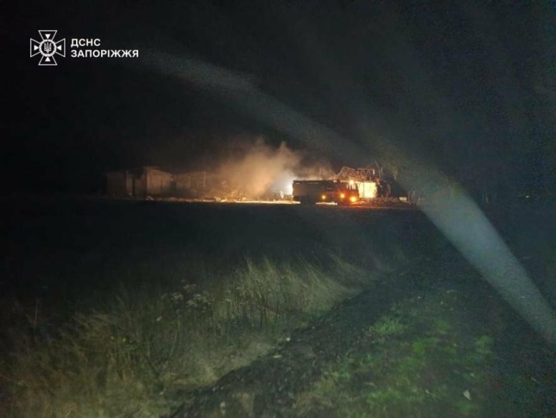 У Запорізькому районі обстріли спричинили дві пожежі