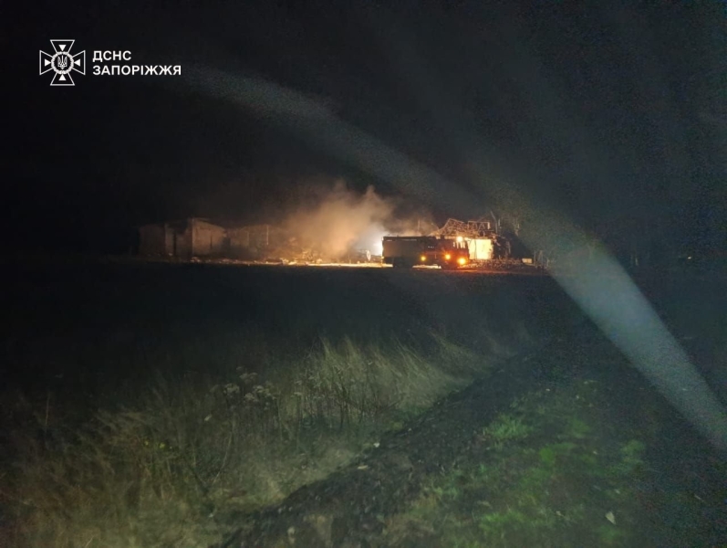 У Запорізькому районі обстріли спричинили дві пожежі
