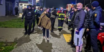 Вибух зарядного пристрою на Київщині: є постраждалі, 62 мешканці евакуйовано (фото)