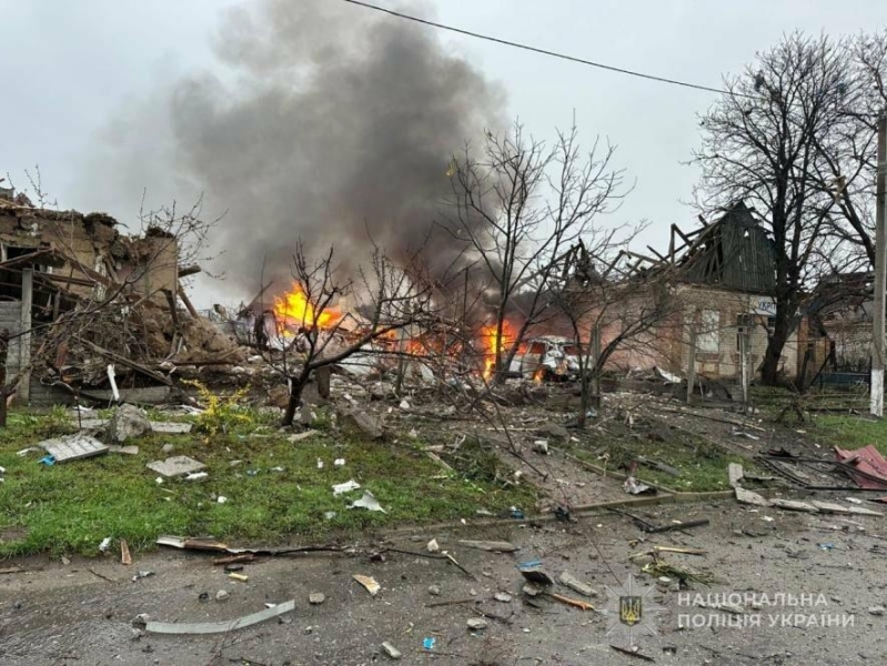 Ворог вдарив по Запорізькій області дронами, КАБами, артилерією