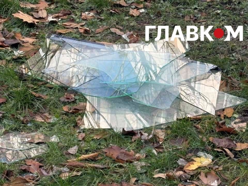 Росіяни вдарили по дев'ятиповерхівці на Оболоні. Фоторепортаж із місця влучання