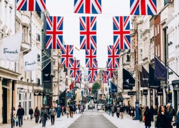 Лондонську Нью-Бонд-стріт очолила рейтинг найдорожчих торгових вулиць