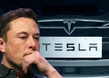 У США знову подали позов проти Tesla через «дефектні» двері Model 3: компанію звинувачують у загибелі пасажирки (ВІДЕО)