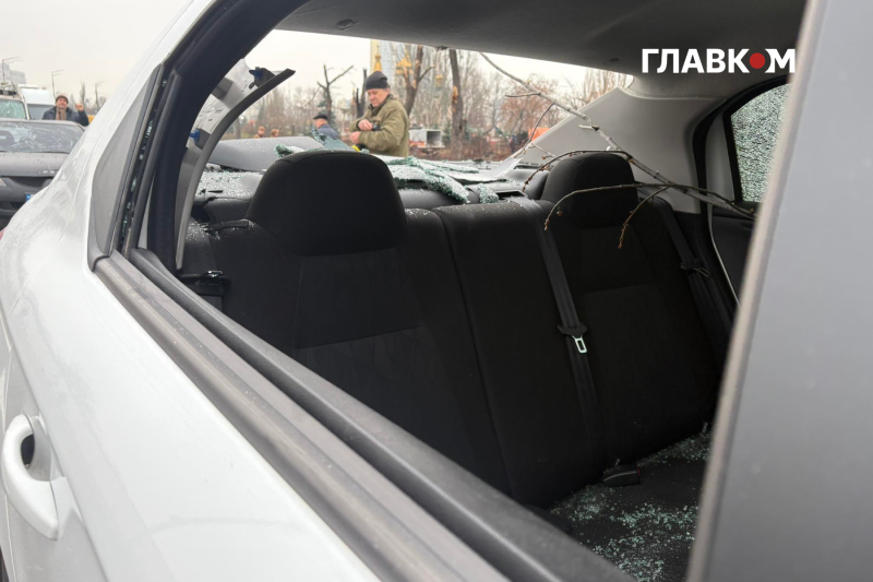 Удар по Києву: постраждало 16 людей, є загиблі (фоторепортаж)