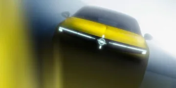 Opel Astra отримає оновлений дизайн із підсвіченою решіткою Vizor