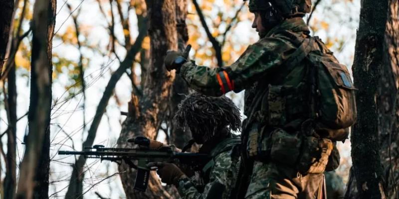 У Покровську спецпідрозділи та авіація ГУР почали десантну операцію, - ВІДЕО