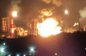 РФ зазнала атаки невідомих дронів: повідомляють про можливий удар по НПЗ у Рязані