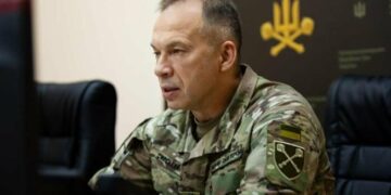 Ворог захопив три населених пункти, за ще два – ведуться виснажливі бої: Сирський прокоментував ситуацію на Запорізькому напрямку