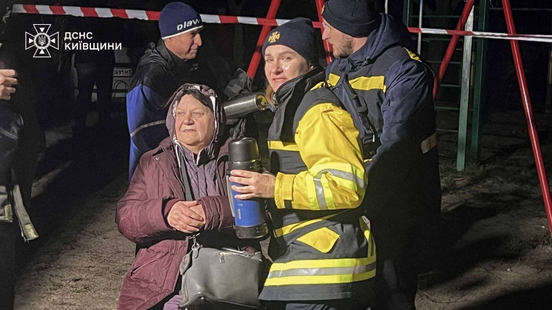 Рятувальники відзвітували про наслідки атаки на Вишгород (фото, відео)