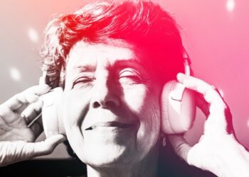 Прослуховування музики може знизити ризик деменції майже на 40% – вчені