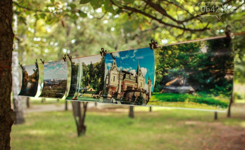 Не зникати: жіночий рух Луганщини набуває сили та зберігає ідентичність