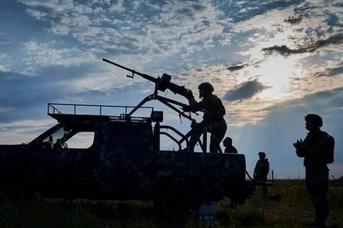 Нічна атака на Хмельниччині: ППО збила дрони та ракету, є пошкодження будинків