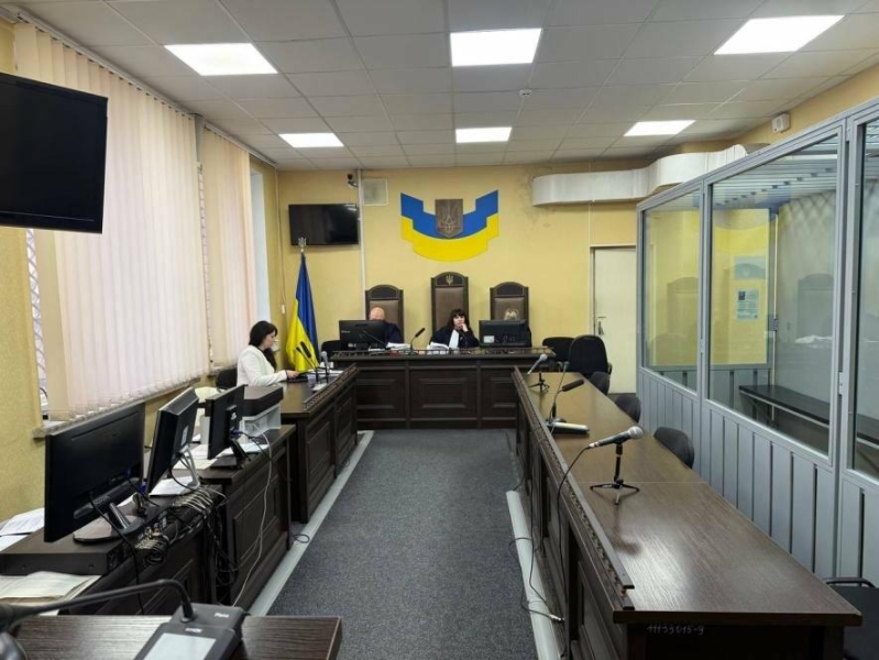 Апеляційний суд у Запоріжжі скоротив строки двом засудженим за воєнний злочин експравоохоронцям з Токмака, але підтвердив їхню вину