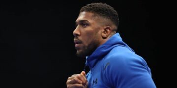 Джошуа готується до бою з Полом: інсайдер розкрив деталі