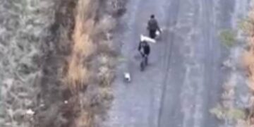 На Харківщині росіяни вбили двох цивільних, які йшли по дорозі з білим прапором