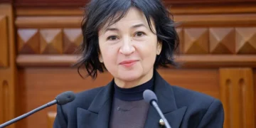 «Я їздила до лікарень без попередження». Інтерв’ю з Валентиною Гінзбург, яка вісім років очолювала медицину Києва