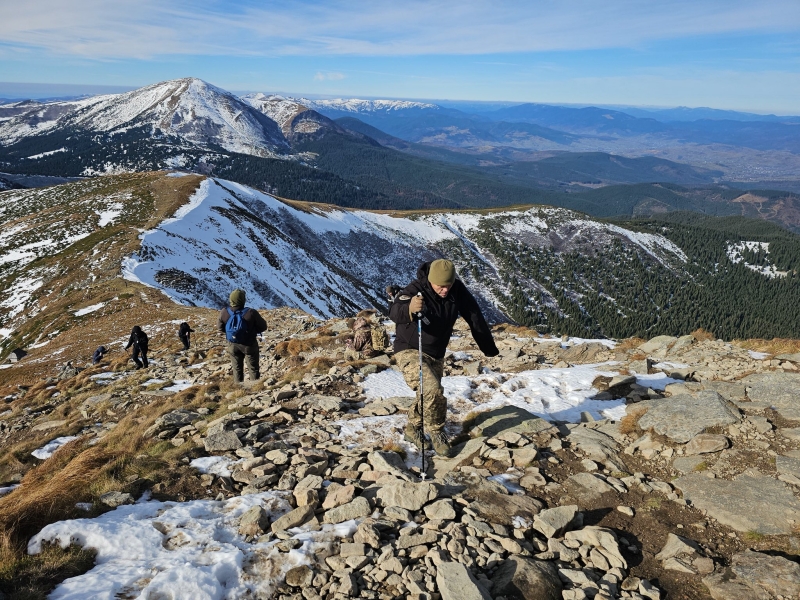 50 українських ветеранів підкорили Говерлу, серед них захисники з ампутаціями (фото)