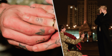 Співаку Melovin публічно освідчився його коханий: в мережі з’явилися фото