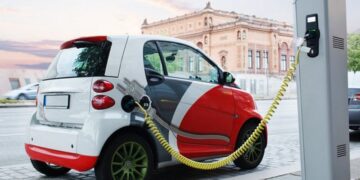 В якій країні найбільше не люблять електромобілі