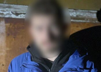 У Шепетівці викрили чоловіка, який продавав наркотики “з рук в руки”