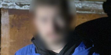 У Шепетівці викрили чоловіка, який продавав наркотики “з рук в руки”