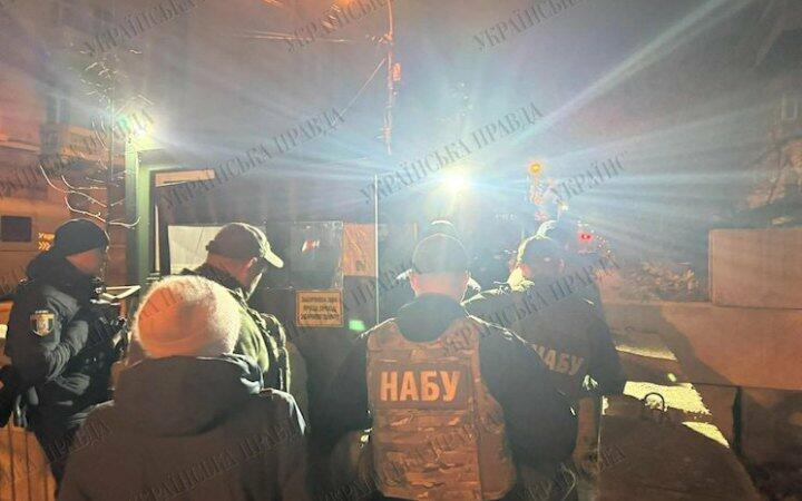 Детективи НАБУ та САП проводять обшуки вдома у глави Офісу президенту Андрія Єрмака