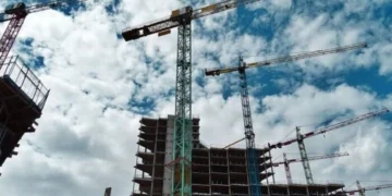 «Київміськбуд» відновлює роботи після кризи: чи варто радіти інвесторам