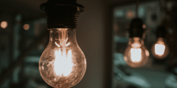 Завтра на Хмельниччині діятиме графік погодинних відключень електроенергії