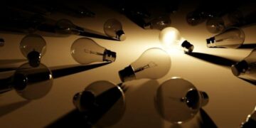 У Запоріжжі заживили майже 58 тисяч родин, що були знеструмлені після нічних обстрілів