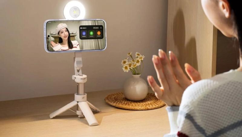 Oppo представила Magnetic Halo Flash Light — незвичайний аксесуар для підсвічування при створенні фото та відеоконтенту