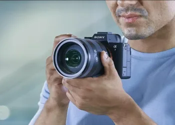 Sony готує до анонсу нову камеру A7 V: премʼєра 2 грудня