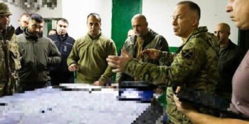 Сирський: Триває комплексна операція зі знищення та витіснення ворожих сил із Покровська