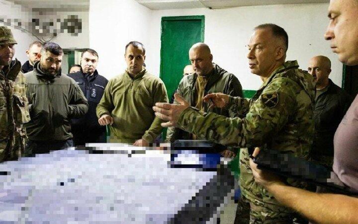 Сирський: Триває комплексна операція зі знищення та витіснення ворожих сил із Покровська