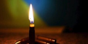 Франківськ лише тепер прощається із воїном, який загинув понад рік тому