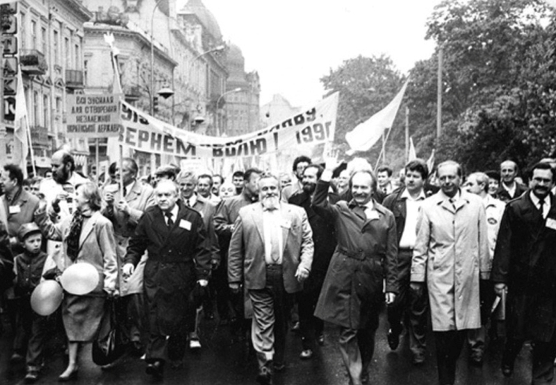 Підняв синьо-жовтий прапор над столицею. Інтерв’ю з першим демократичним керівником Київради