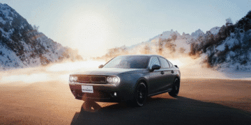 В Японії повернули у виробництво незвичний гібрид Honda Civic і Dodge Challenger (ФОТО)